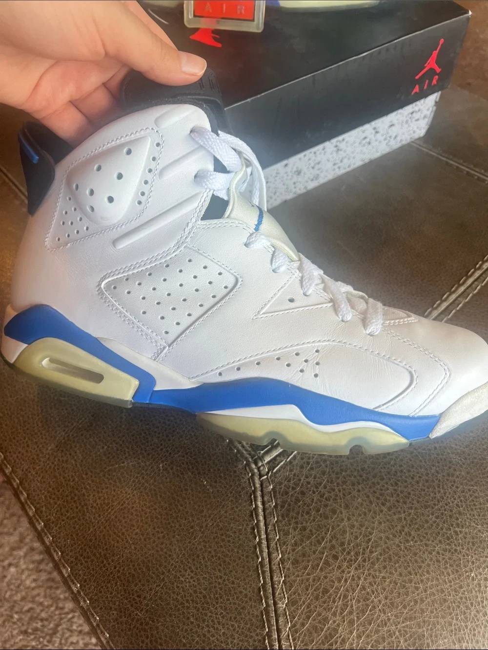 Jordan Men’s White & Blue Retro Basketball Sneakers